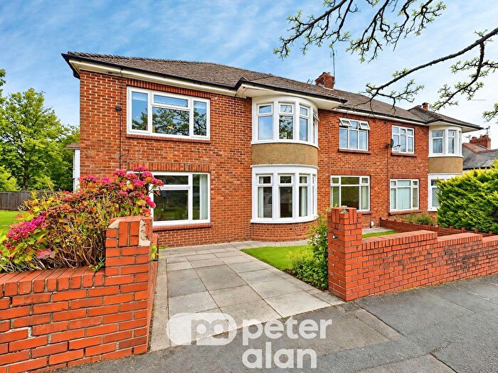 2 Bedroom Flat To Rent In Lake Road North, Cardiff, CF23