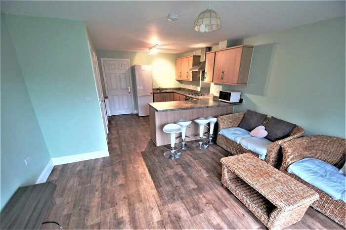 4 Bedroom Semi Detached House To Rent In Gibraltar Close, Coventry, CV3