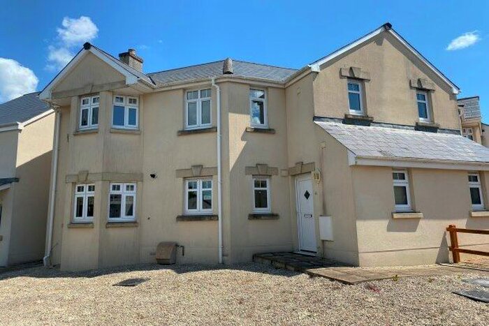 3 Bedroom Property To Rent In Moors Road, Haverfordwest, SA62