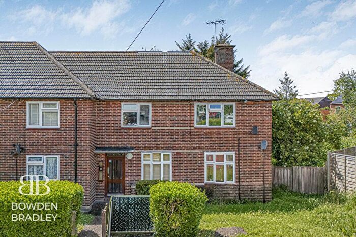 2 Bedroom Flat For Sale In Sylvester Gardens, Hainault, IG6