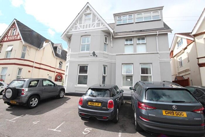 2 Bedroom Apartment To Rent In Burnaby Road, Bournemouth, Dorset, BH4