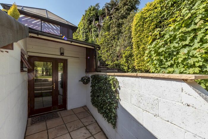 Studio To Rent In Templepan Lane, Chandlers Cross, Rickmansworth WD3