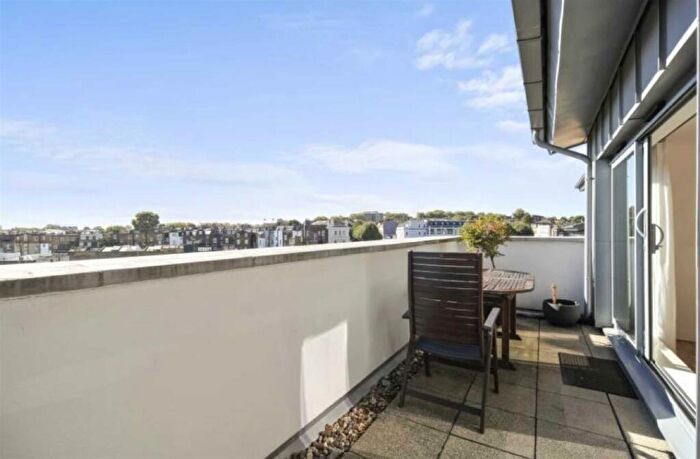 2 Bedroom Flat To Rent In Circa Apartments Regents Park Road Primrose Hill, NW1