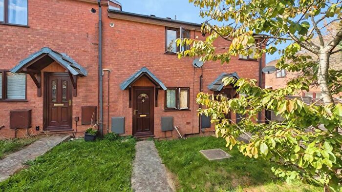 2 Bedroom House For Sale In Sutherland Avenue, Yate, Bristol, BS37