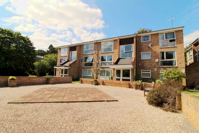 1 Bedroom Apartment To Rent In Josephine Court, Southcote Road, Reading, RG30