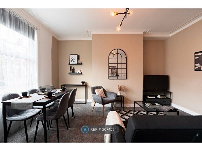 2 Bedroom Terraced House To Rent In Haddon Avenue, Leeds, LS4