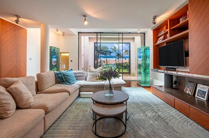 4 Bedroom Terraced House To Rent In Pond Place, London, SW3