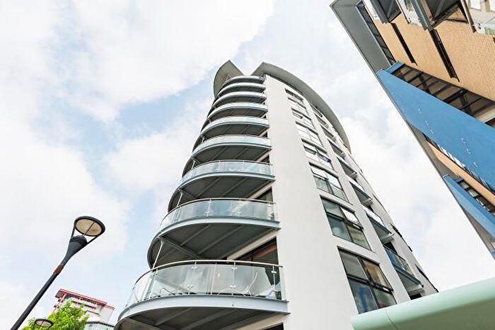 2 Bedroom Flat For Sale In Ocean Wharf, Westferry Road, London, E14