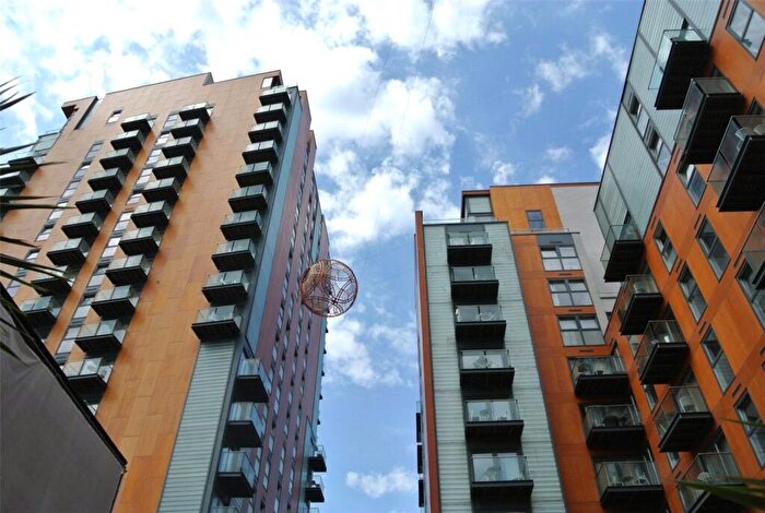 2 Bedroom Apartment To Rent In Skyline Central, Goulden Street, Manchester City Centre, Greater Manchester, M4