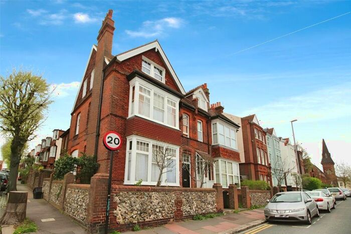 1 Bedroom Flat To Rent In Old Shoreham Road, Brighton, BN1