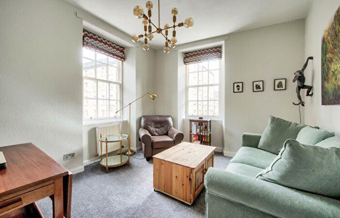 1 Bedroom Property To Rent In T West Crosscauseway, Edinburgh, EH8