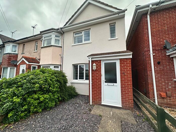 2 Bedroom House To Rent In Castle Road, Bournemouth, BH9