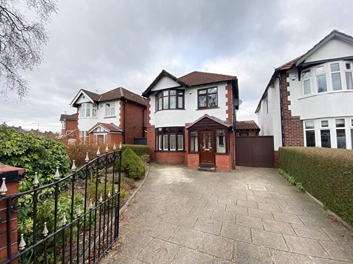 3 Bedroom Detached House To Rent In Alexandra Road, Heaton Norris, Stockport, SK4