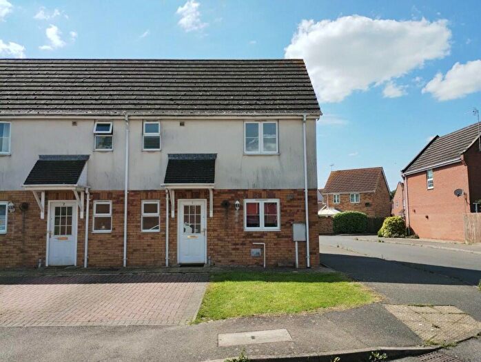 2 Bedroom End Of Terrace House To Rent In Swan Close, Spalding, PE11
