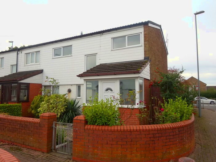 3 Bedroom Semi-Detached House To Rent In Conway Close, Kirkby, L33