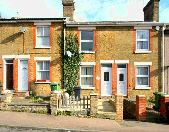 2 Bedroom Terraced House To Rent In Dover Street, Maidstone ME16