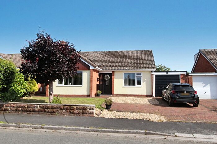 3 Bedroom Detached Bungalow For Sale In Ffordd Las, Sychdyn, CH7