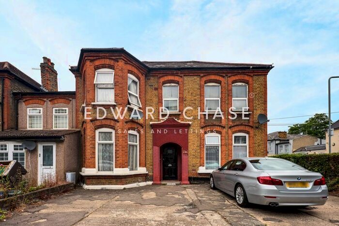 1 Bedroom Flat To Rent In York Road, Ilford, IG1