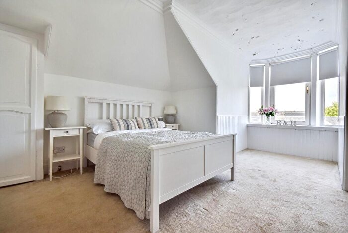 2 Bedroom Flat For Sale In Finnart Street, Inverclyde, Greenock, PA16