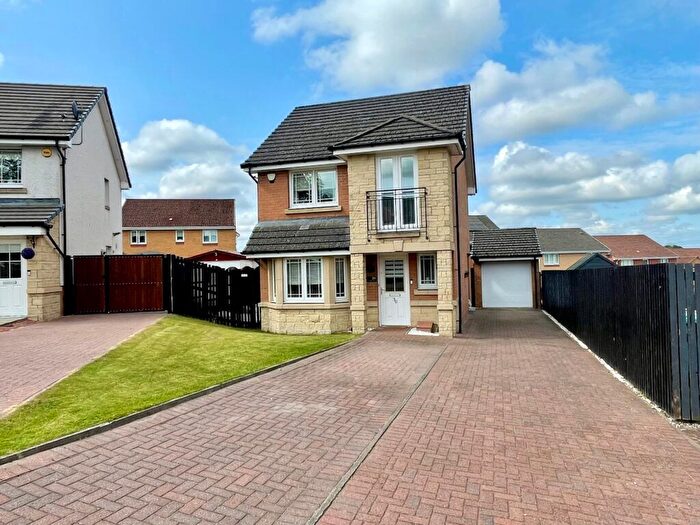3 Bedroom Detached House For Sale In Clement Drive, Airdrie, ML6
