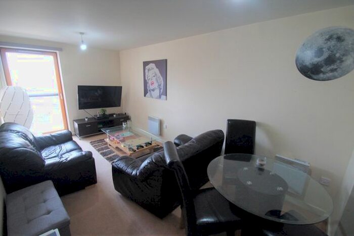 2 Bedroom Flat To Rent In Priory Place, Hales Street, CV1