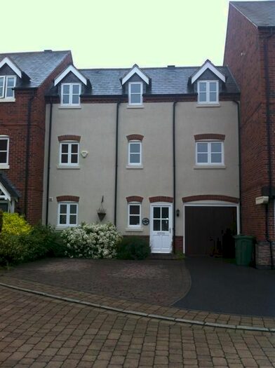 3 Bedroom Town House To Rent In Weavers Close, Quorn, LE12