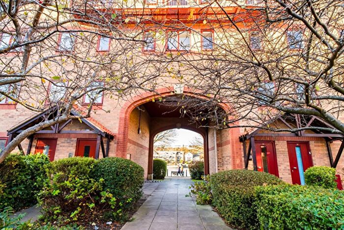 2 Bedroom Maisonette For Sale In Westbrooke Court, Cumberland Close, BS1