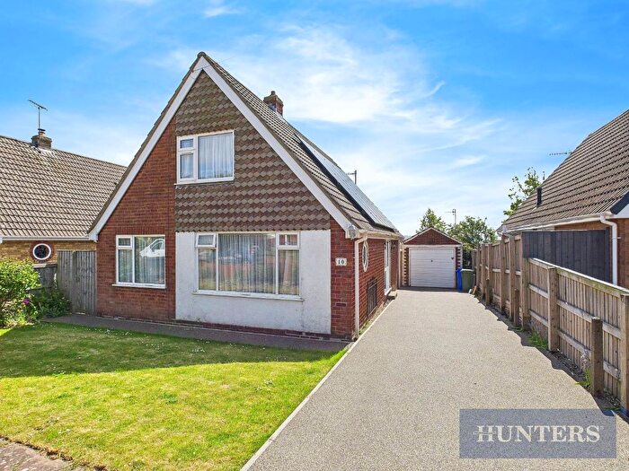 2 Bedroom Detached Bungalow For Sale In Uplands Avenue, East Ayton, Scarborough, YO13