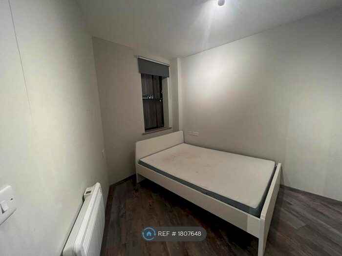 Studio To Rent In Abbey Height, Waltham Abby, EN9