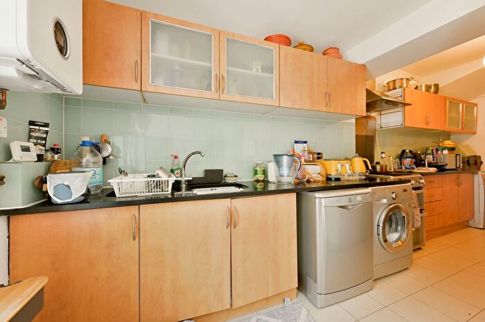 3 Bedroom Property For Sale In Avalon Road, West Ealing, London, W13