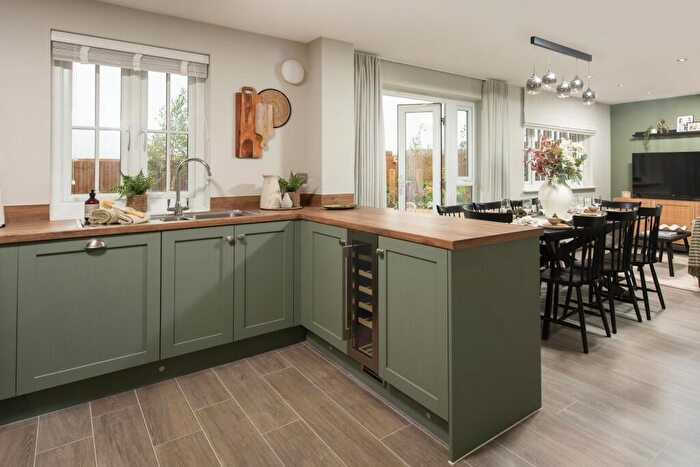 4 Bedroom Detached House For Sale In Winnycroft Lane, Matson, Gloucester, GL4