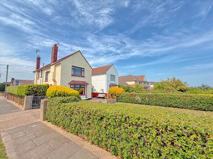 3 Bedroom Semi-Detached House For Sale In Southcliff Parade, Walton On The Naze, CO14