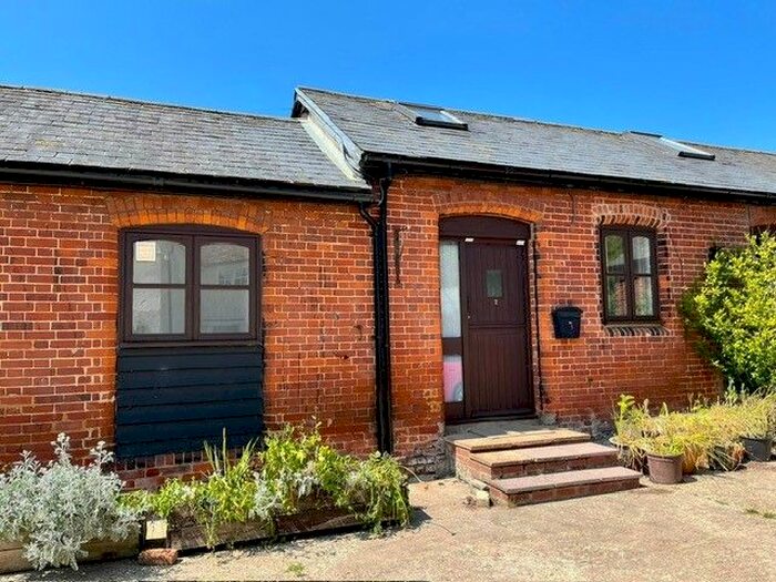 2 Bedroom Property To Rent In Bowsers Lane, Little Walden, Saffron Walden, CB10