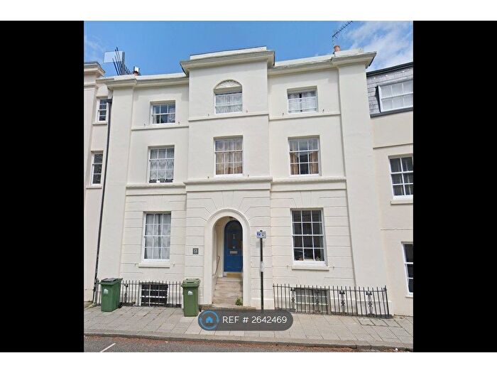 1 Bedroom Flat To Rent In Carlton Crescent, Southampton, SO15