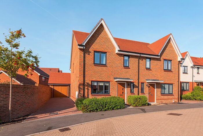 3 Bedroom Semi-Detached House To Rent In Ambler Drive, Arborfield, Reading, RG2