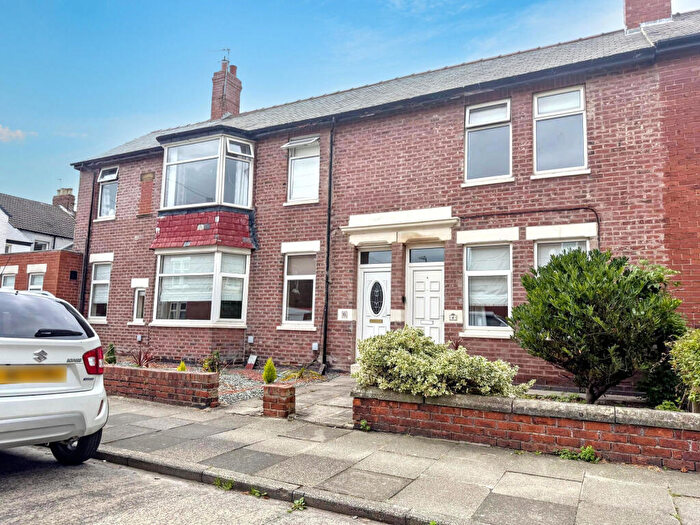 2 Bedroom Flat For Sale In Alma Place, Whitley Bay, Tyne And Wear, NE26