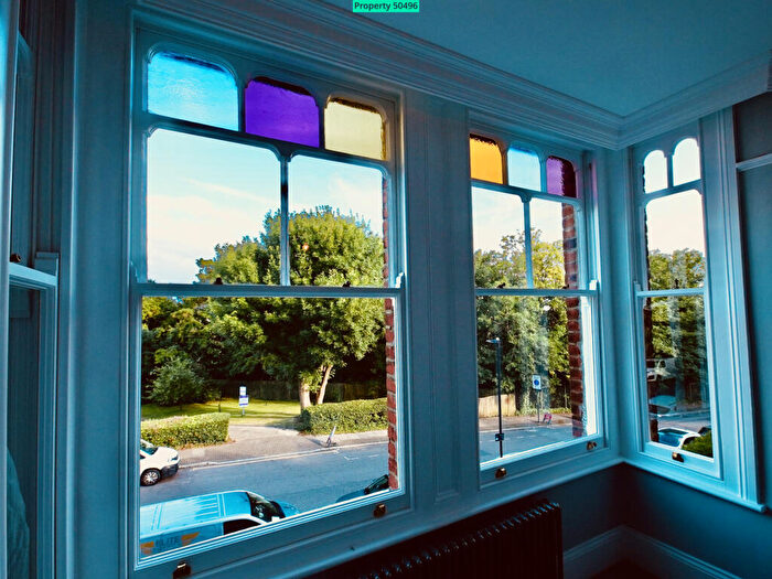 2 Bedroom Flat To Rent In Mount View Road, London, N4