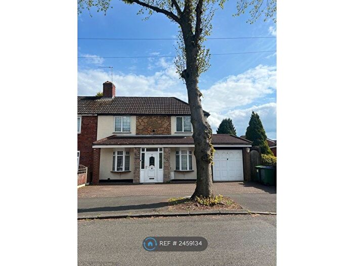 3 Bedroom Semi-Detached House To Rent In Regis Road, Rowley Regis, B65