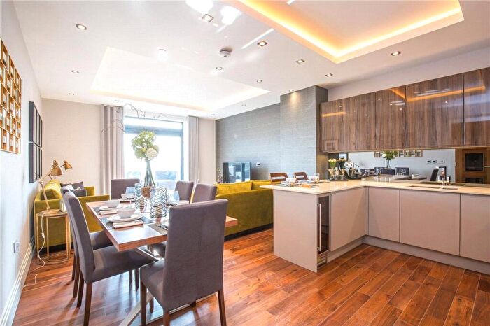 2 Bedroom Apartment To Rent In Muswell Hill, Muswell Hill, London, N10