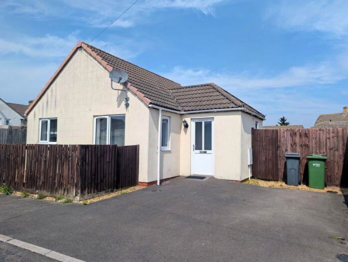 2 Bedroom Detached Bungalow To Rent In Ryelands Road, Stonehouse, GL10