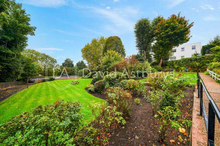 2 Bedroom Flat To Rent In Shepherds Hill, Highgate, London, N6