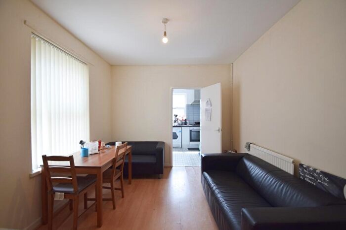 5 Bedroom House To Rent In Plantagenet Street, Riverside, CF11