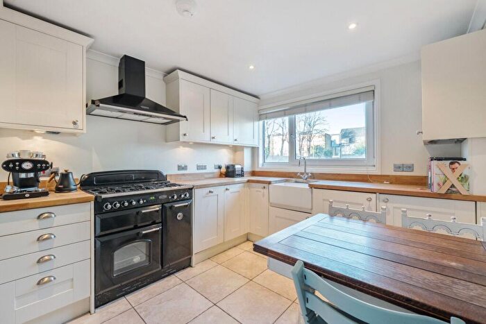 3 Bedroom Terraced House For Sale In Hazelbourne Road, Balham, London, SW12