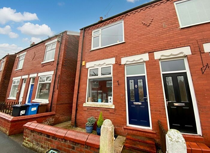 2 Bedroom Semi Detached House To Rent In Islington Road, Stockport, SK2