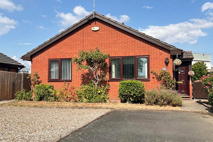 2 Bedroom Detached Bungalow For Sale In Grandstand Road, Hereford, HR4