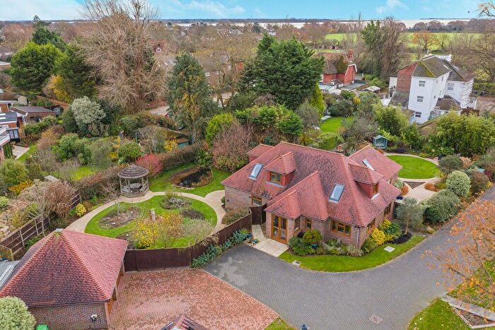 4 Bedroom Detached House For Sale In Emsworth, Hampshire, PO10