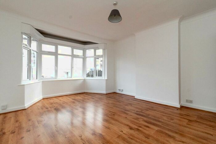 2 Bedroom Apartment To Rent In Drive Court, The Drive, Edgware, HA8