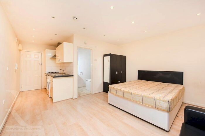 Studio To Rent In Finchley Road, Temple Fortune, NW11