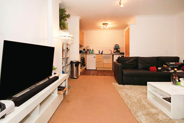 1 Bedroom Apartment For Sale In Bridge Street, Northampton, NN1