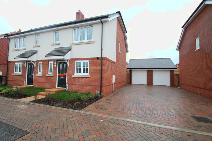 3 Bedroom House To Rent In Broadacre View, Northfleet, DA11